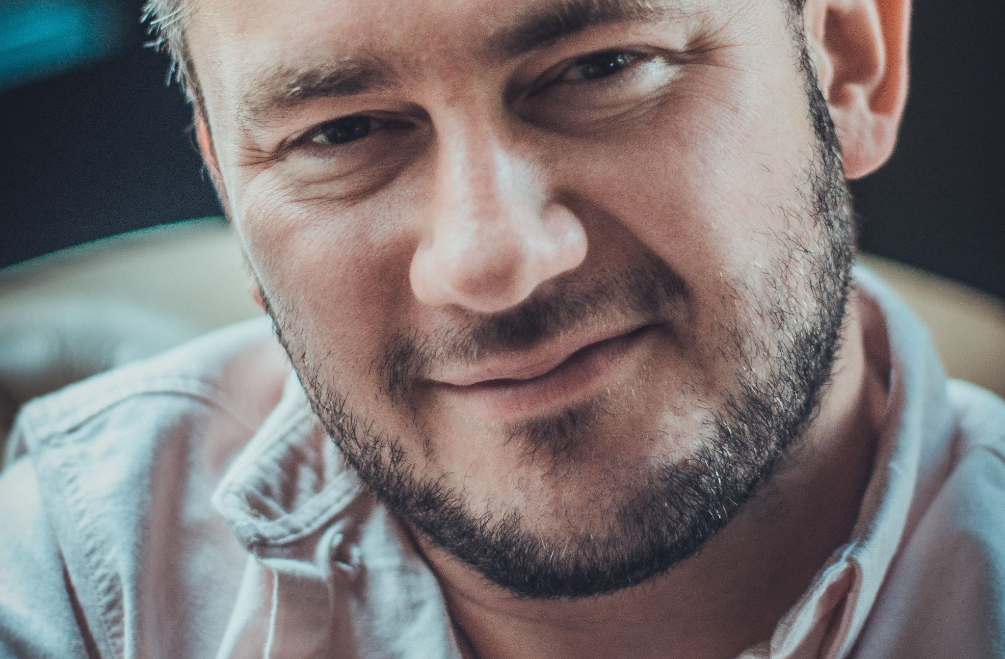 Moskiewski sąd chce ośmiu lat więzienia dla Dmitrija Głuchowskiego. Rosyjski pisarz potępiał inwazję na Ukrainę